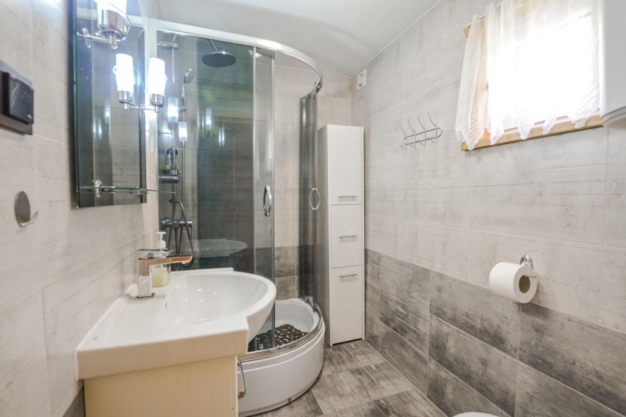 Villa Bieszczadzki Zakamarek Myczkowce Exterior foto